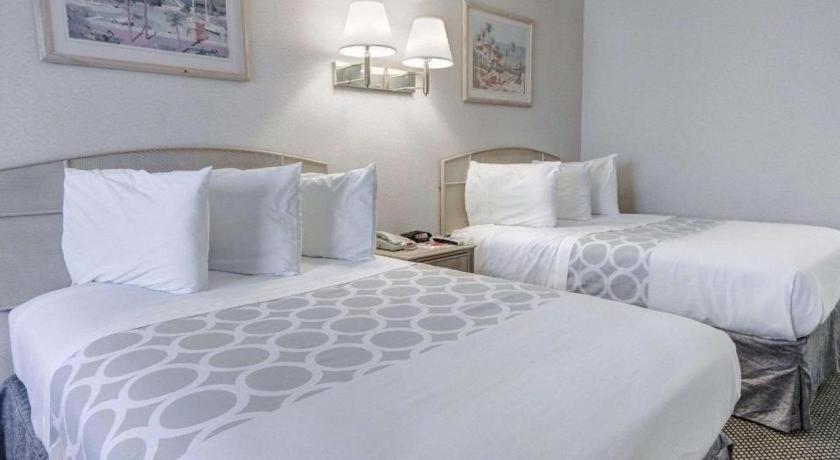 Econo Lodge Van Horn Bagian luar foto