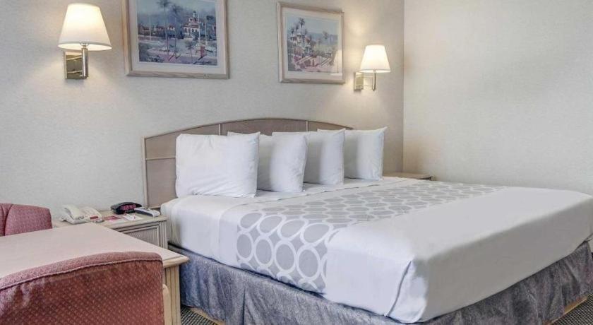Econo Lodge Van Horn Bagian luar foto