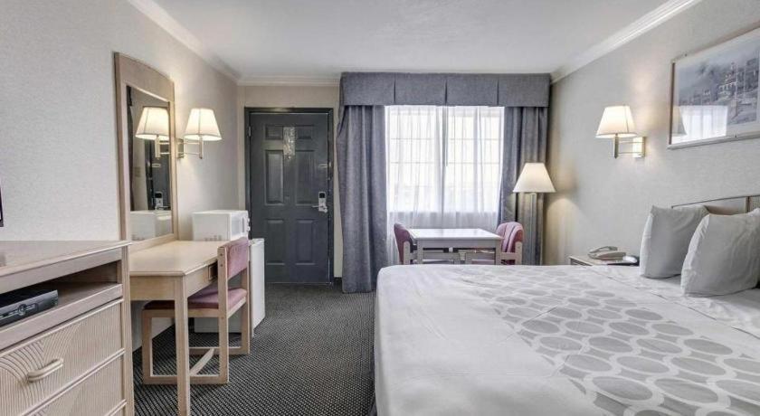 Econo Lodge Van Horn Bagian luar foto