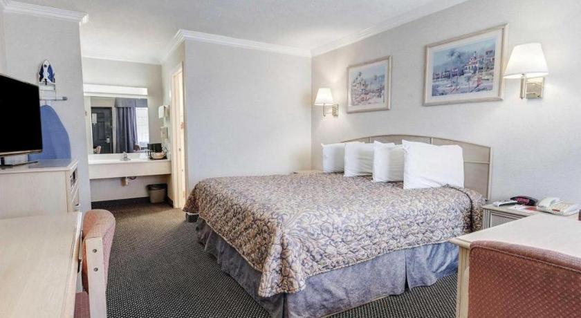Econo Lodge Van Horn Bagian luar foto